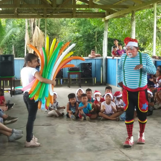 Celebremos NaviDar: Regalando sonrisas a los niños